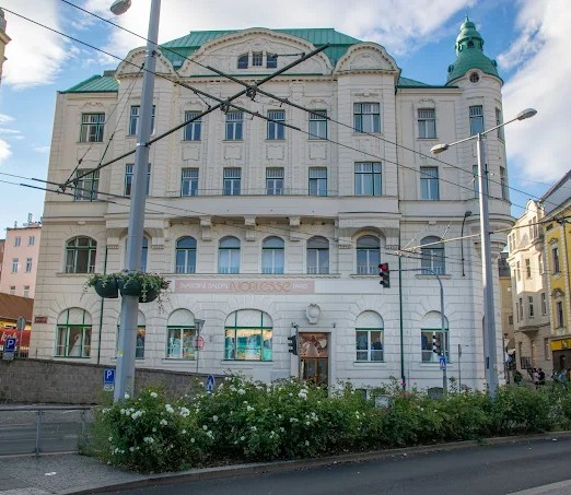 Budova salonu Noblesse Paris v Ústí nad Labem